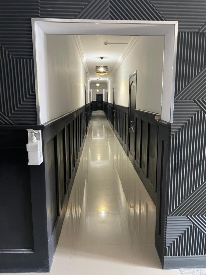 Hotel Mandarin Atyraū 외부 사진