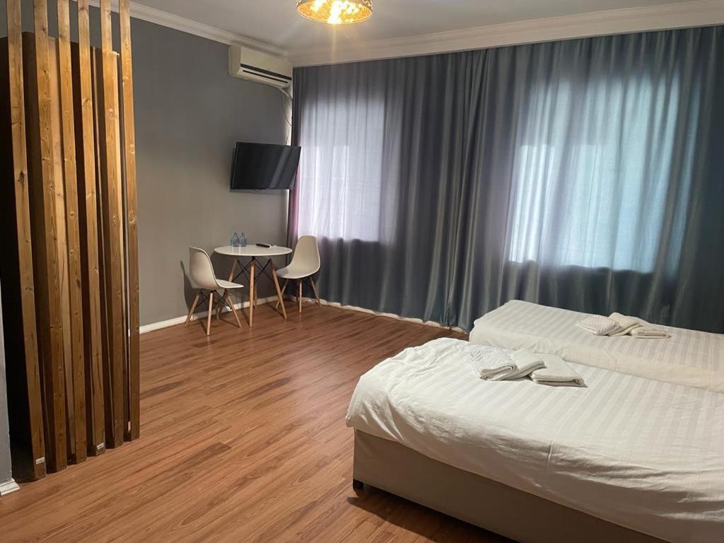 Hotel Mandarin Atyraū 외부 사진